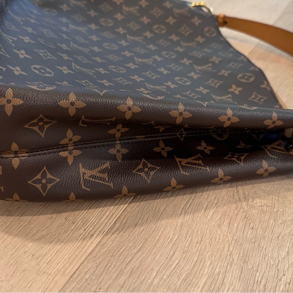 Louis Vuitton Graceful MM - LV bag. - Picture 6 of 14